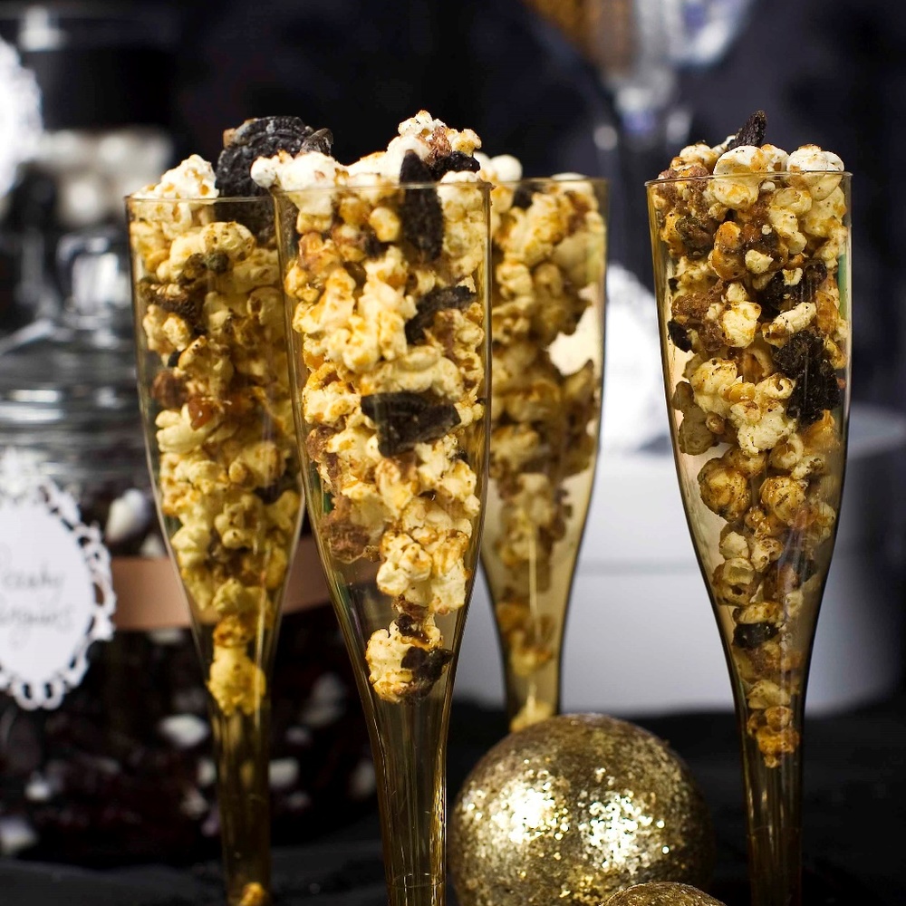 Meet your Posher, Dee